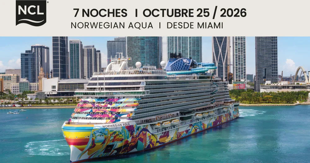 Crucero Norwegian Aqua navegando frente al skyline urbano durante itinerario de 7 noches por el Caribe desde Orlando en 2026.